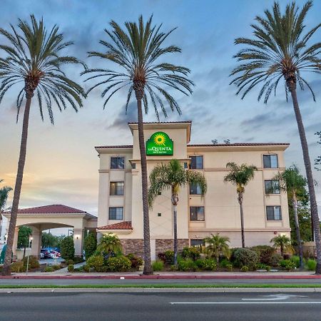 La Quinta By Wyndham Ne Long Beach/Cypress Hawaiian Gardens Exterior foto